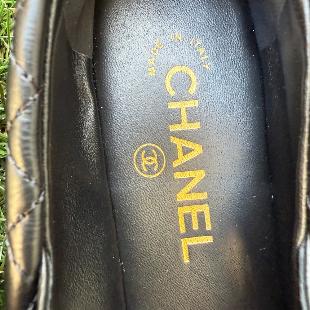 CHANEL CC LOGO BLACK LEATHER MARYJANE BALLET FLAT SHOES GOLD BUCKLE QUILTED 39.5 - Picture 7 of 15